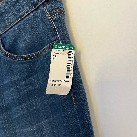 NWT Twik Women's straight leg Blue Jeans size 28 - Picture 2 of 5